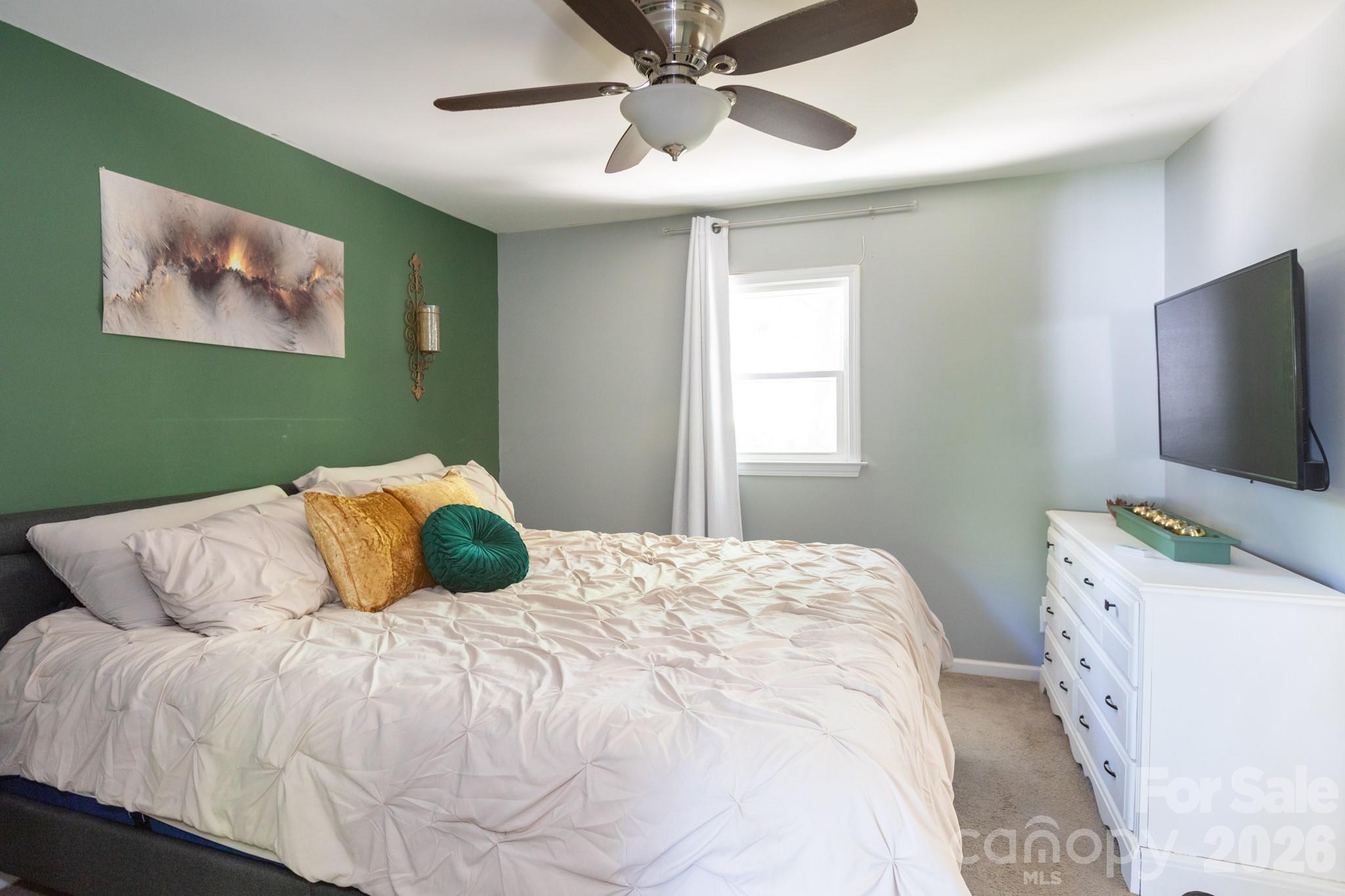 812 N Ransom Street Gastonia NC 28052