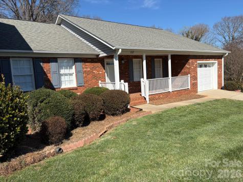 107 Forrest Glenn Court King NC 27021