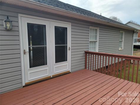 107 Forrest Glenn Court King NC 27021