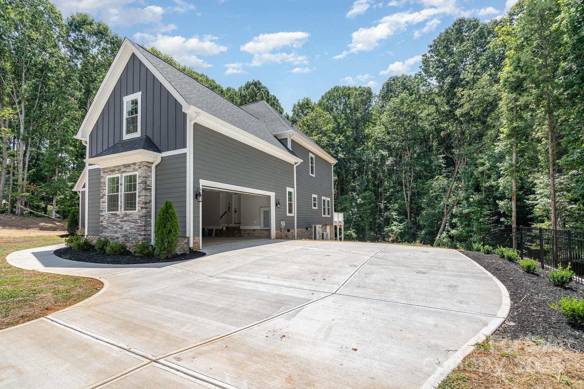 7221 Static Way Sherrills Ford NC 28673