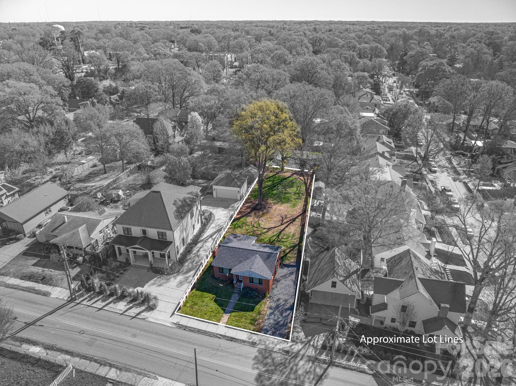 1642 Hawthorne Lane Charlotte NC 28205