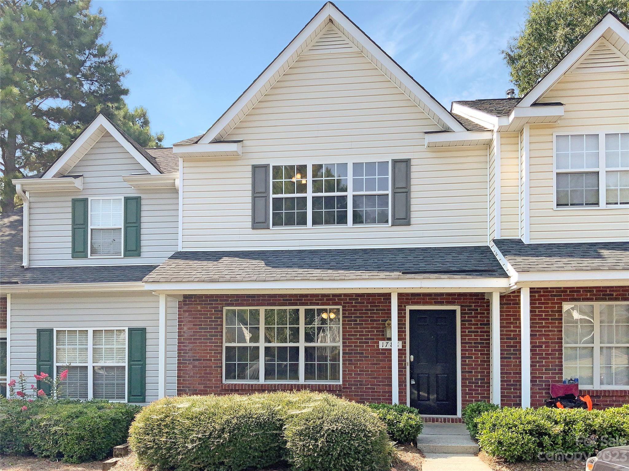 1788 Forest Side Lane Charlotte NC 28213