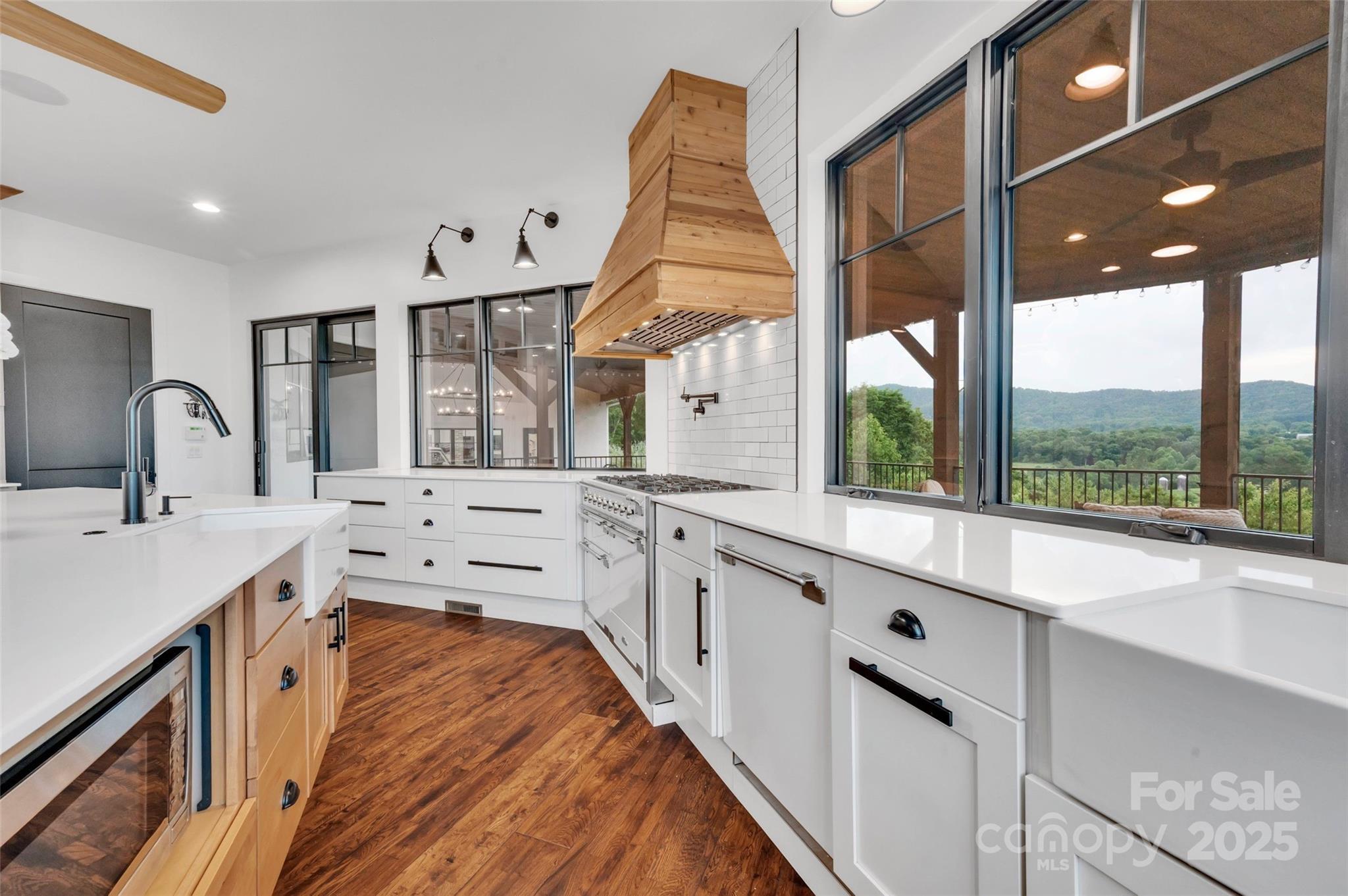 26 Bonnies Cove Trail Mills River NC 28759