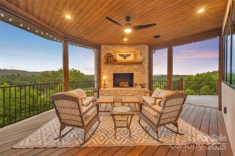 26 Bonnies Cove Trail Mills River NC 28759