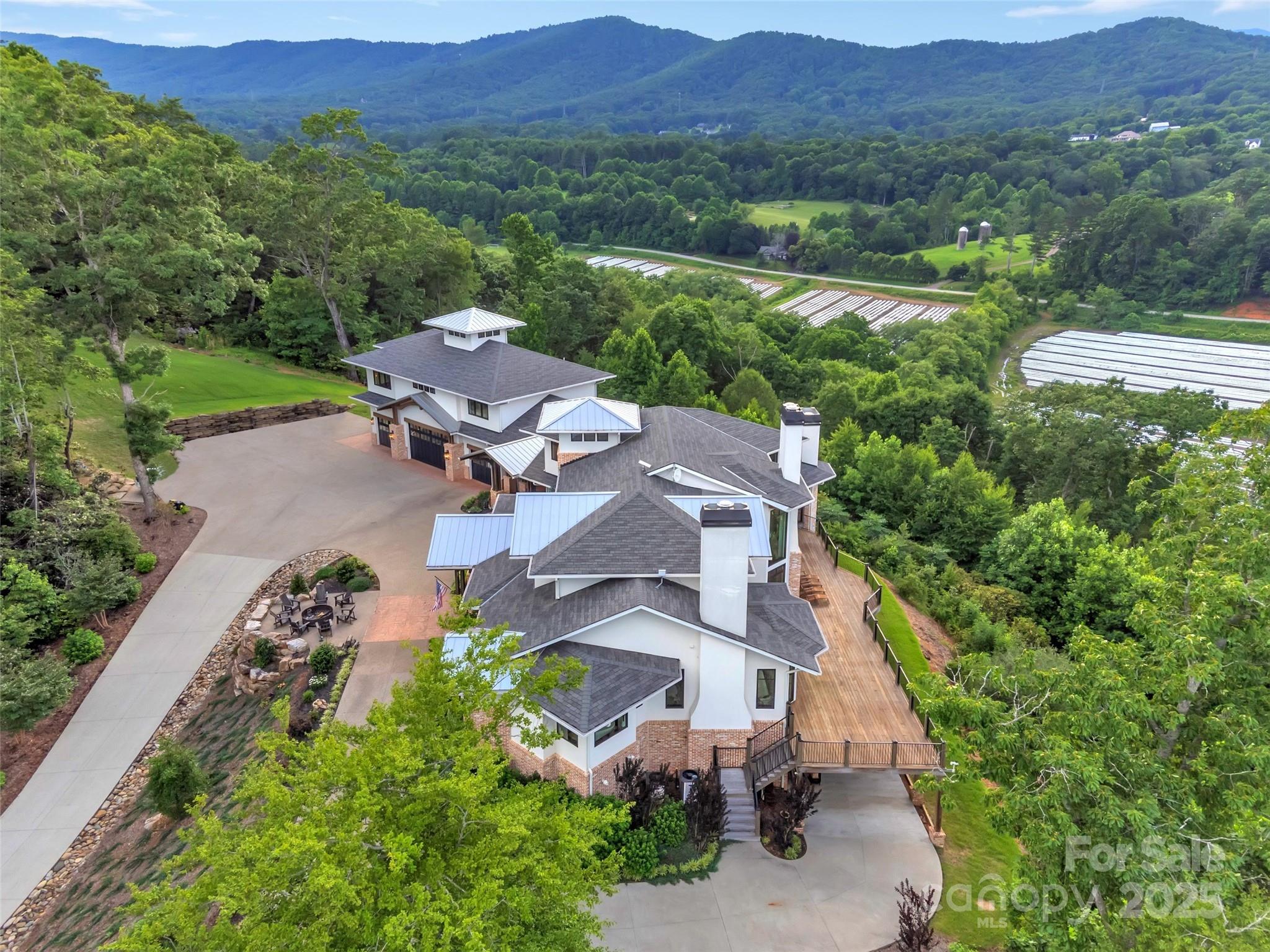 26 Bonnies Cove Trail Mills River NC 28759