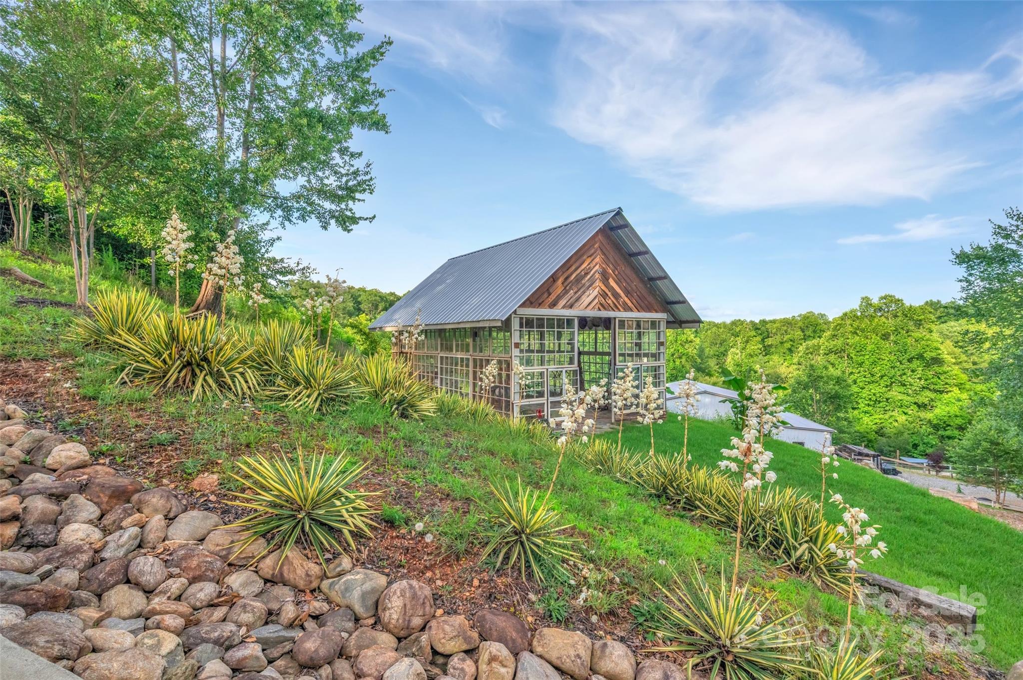 26 Bonnies Cove Trail Mills River NC 28759