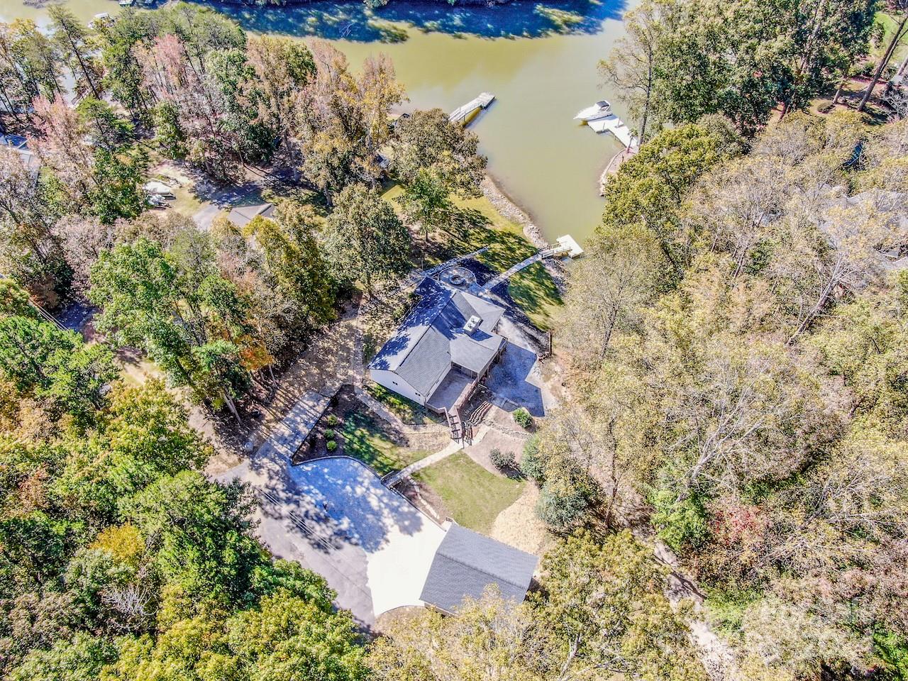 124 La Agua Lane Troutman NC 28166