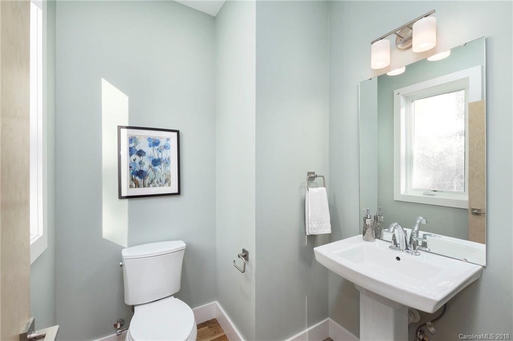 18 Mauricet Lane Asheville NC 28806