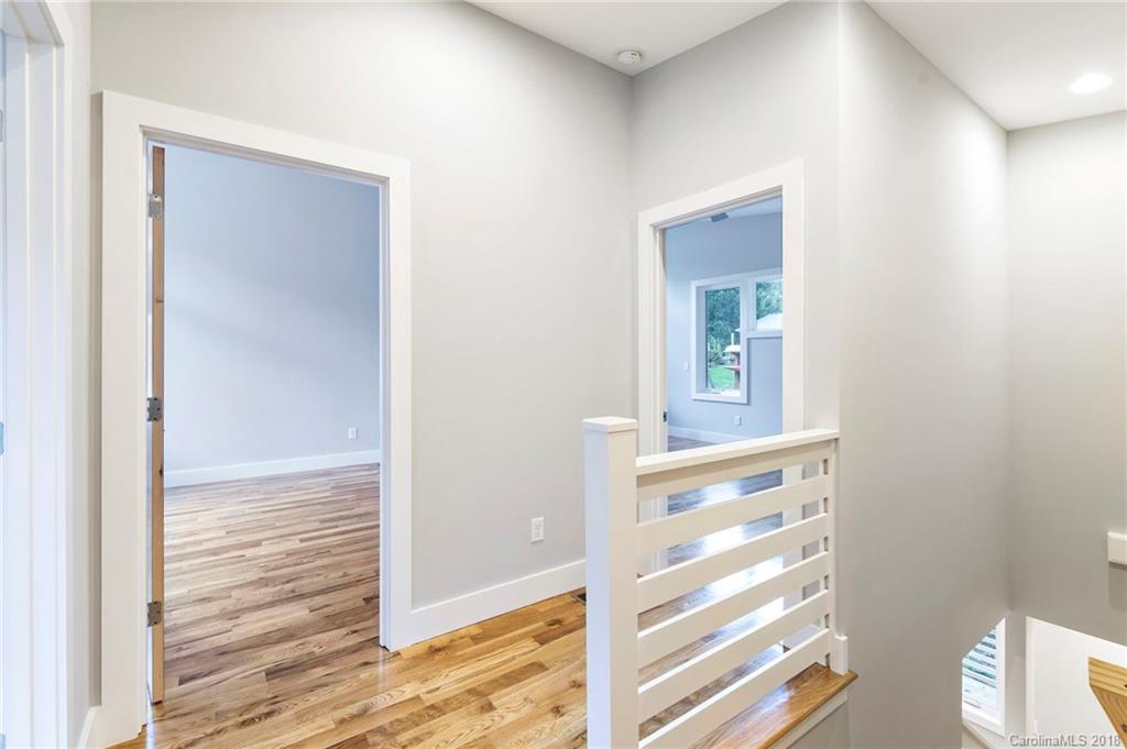 18 Mauricet Lane Asheville NC 28806