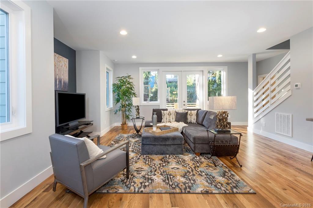 18 Mauricet Lane Asheville NC 28806
