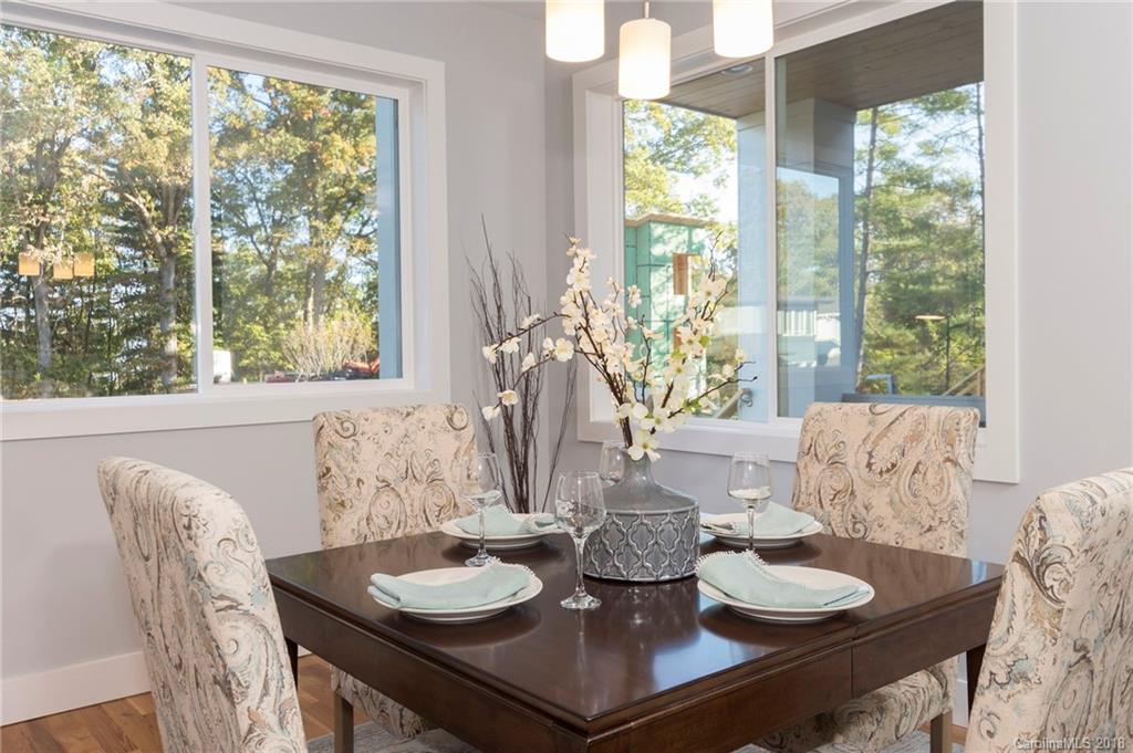 18 Mauricet Lane Asheville NC 28806