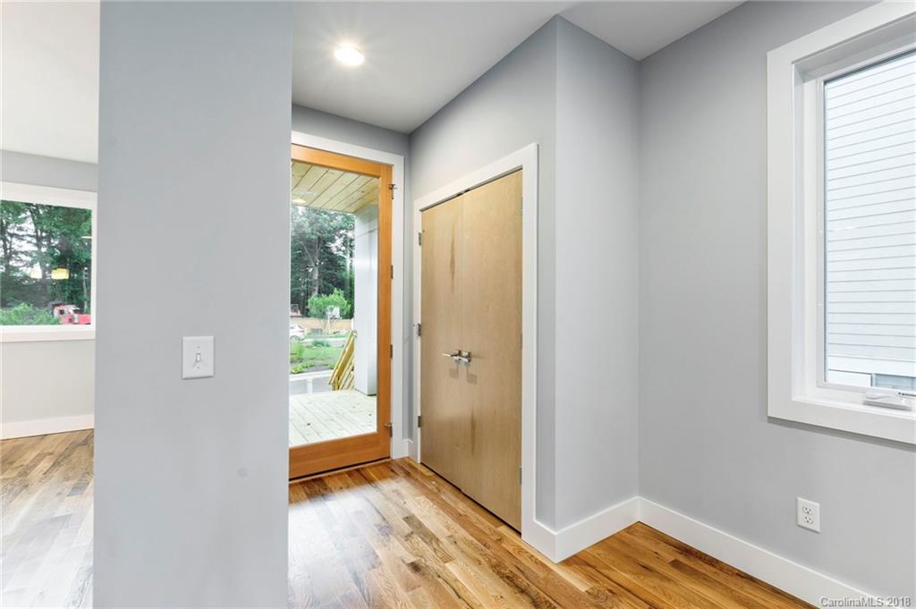18 Mauricet Lane Asheville NC 28806