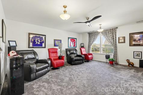 2715 Watergarden Street York SC 29745