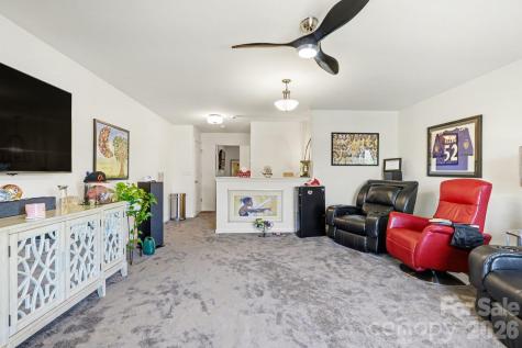 2715 Watergarden Street York SC 29745