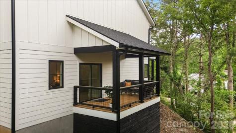 8 Wildwood Park Knoll Weaverville NC 28787