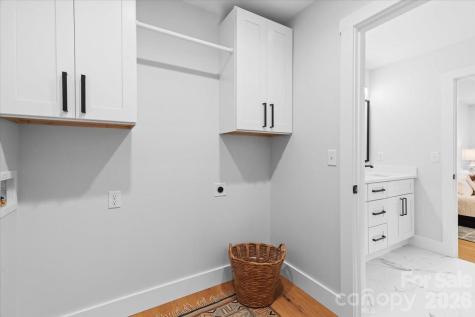 8 Wildwood Park Knoll Weaverville NC 28787