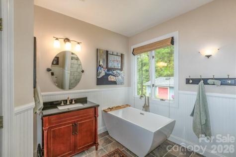 797 Lake Club Drive Nebo NC 28761
