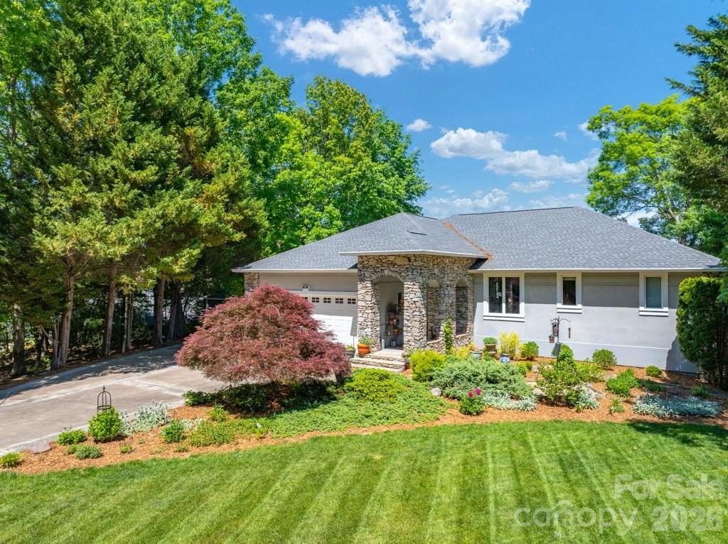 797 Lake Club Drive Nebo NC 28761