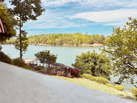 797 Lake Club Drive Nebo NC 28761