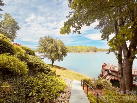 797 Lake Club Drive Nebo NC 28761