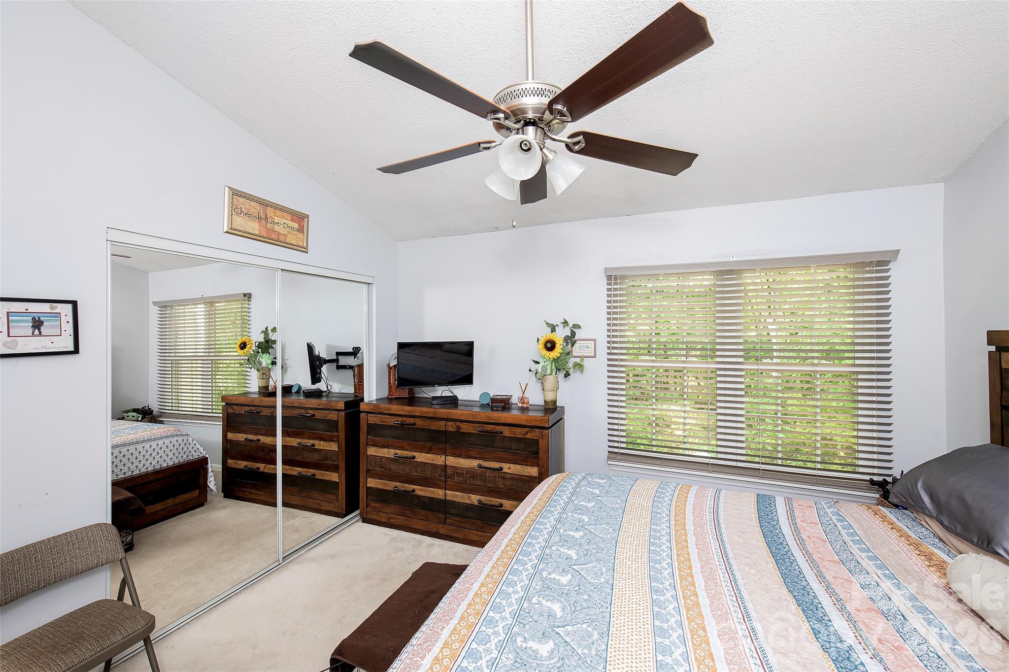 6137 Windsor Gate Lane Charlotte NC 28215