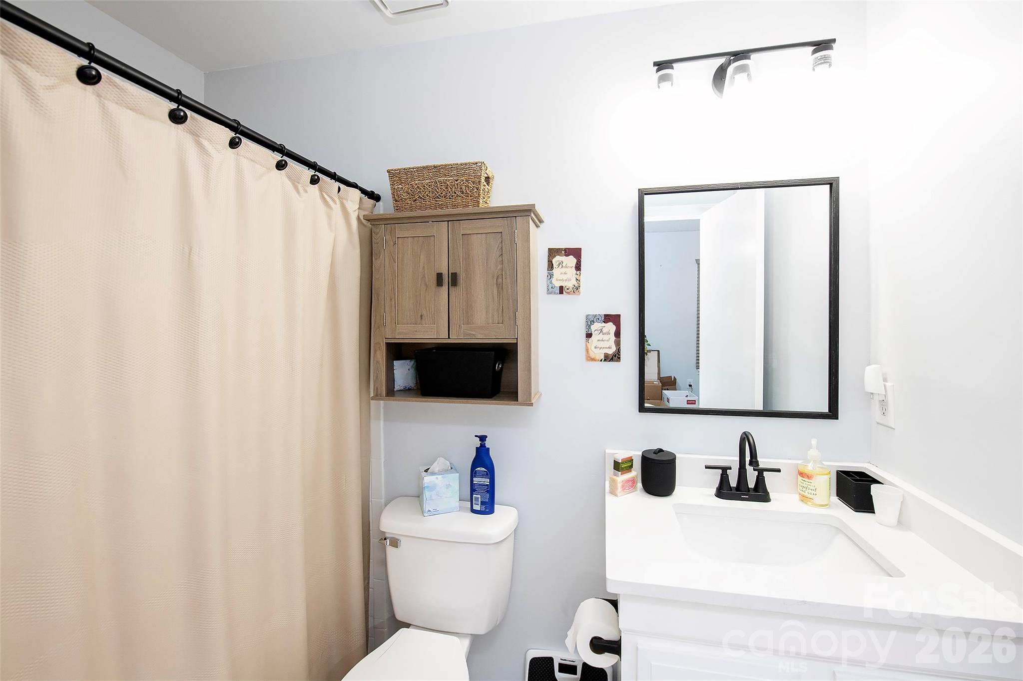 6137 Windsor Gate Lane Charlotte NC 28215