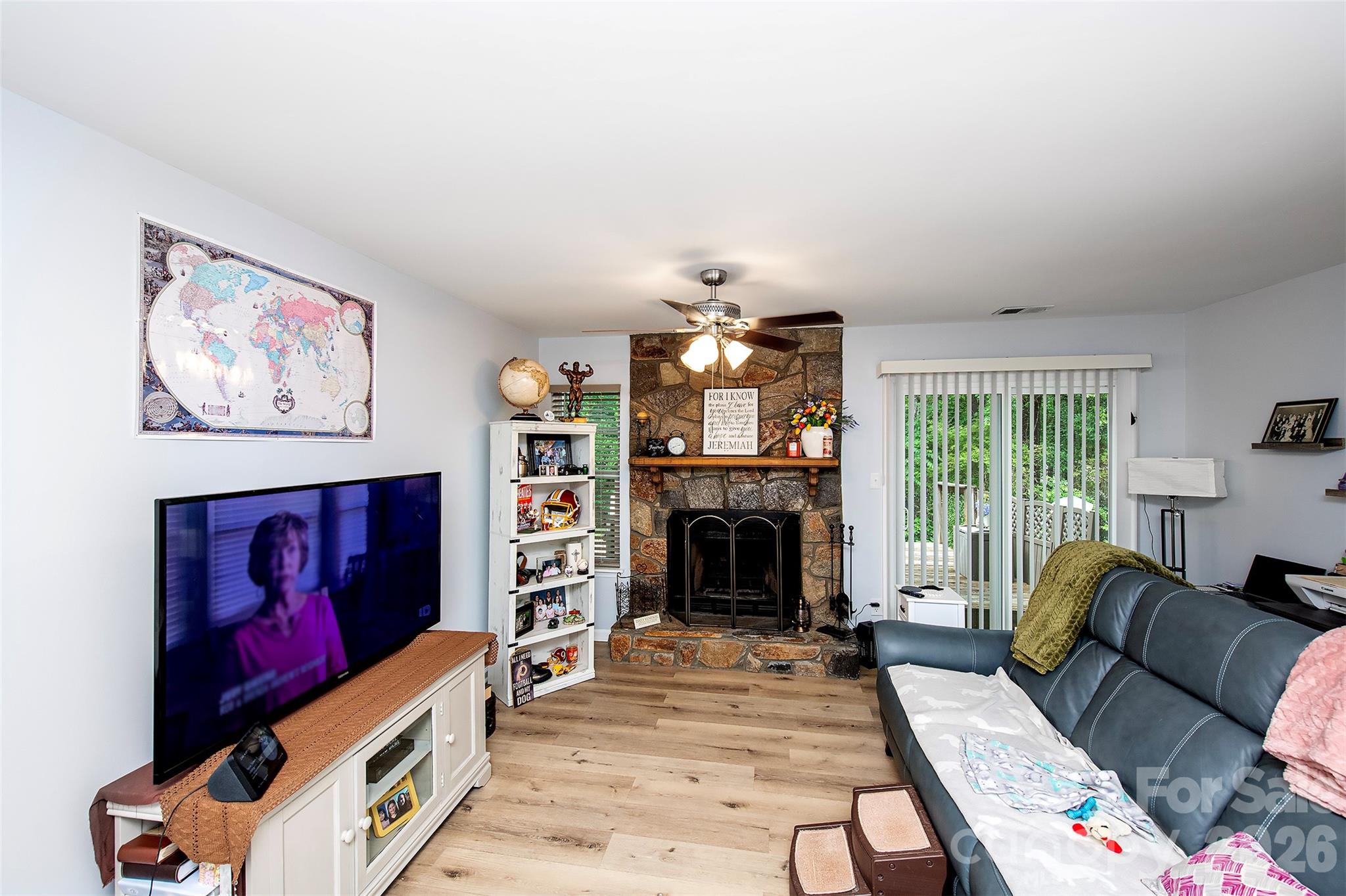 6137 Windsor Gate Lane Charlotte NC 28215