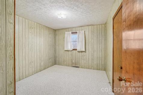 277 Powell Street Hendersonville NC 28792