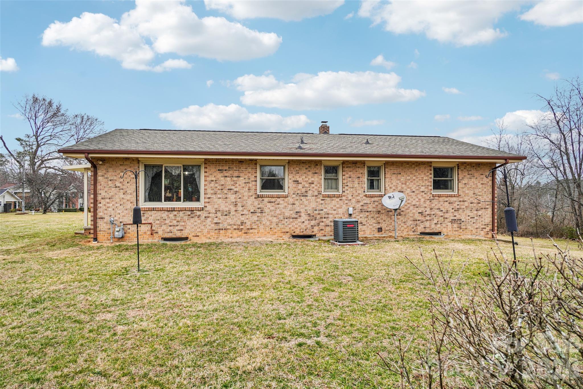277 Powell Street Hendersonville NC 28792