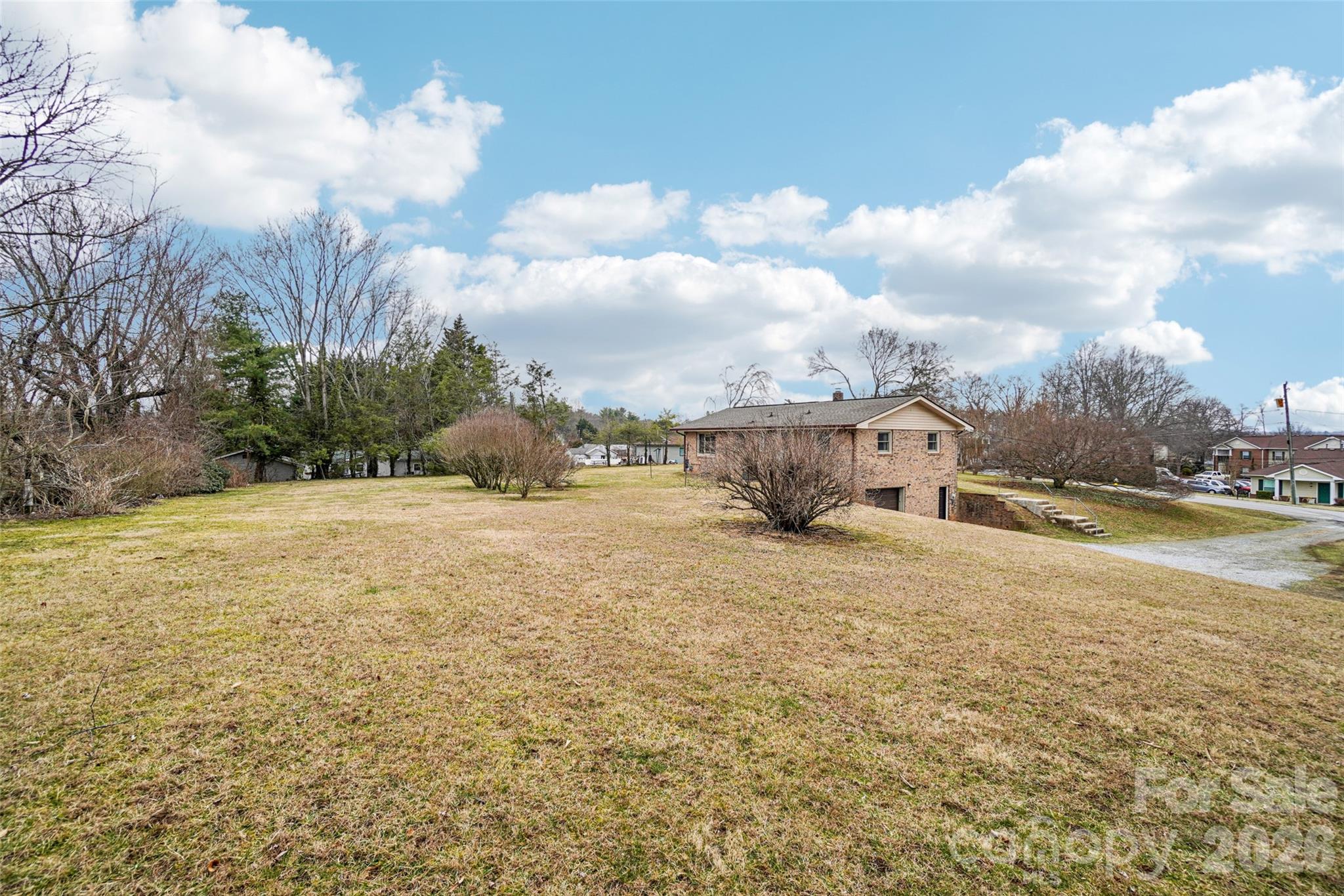 277 Powell Street Hendersonville NC 28792