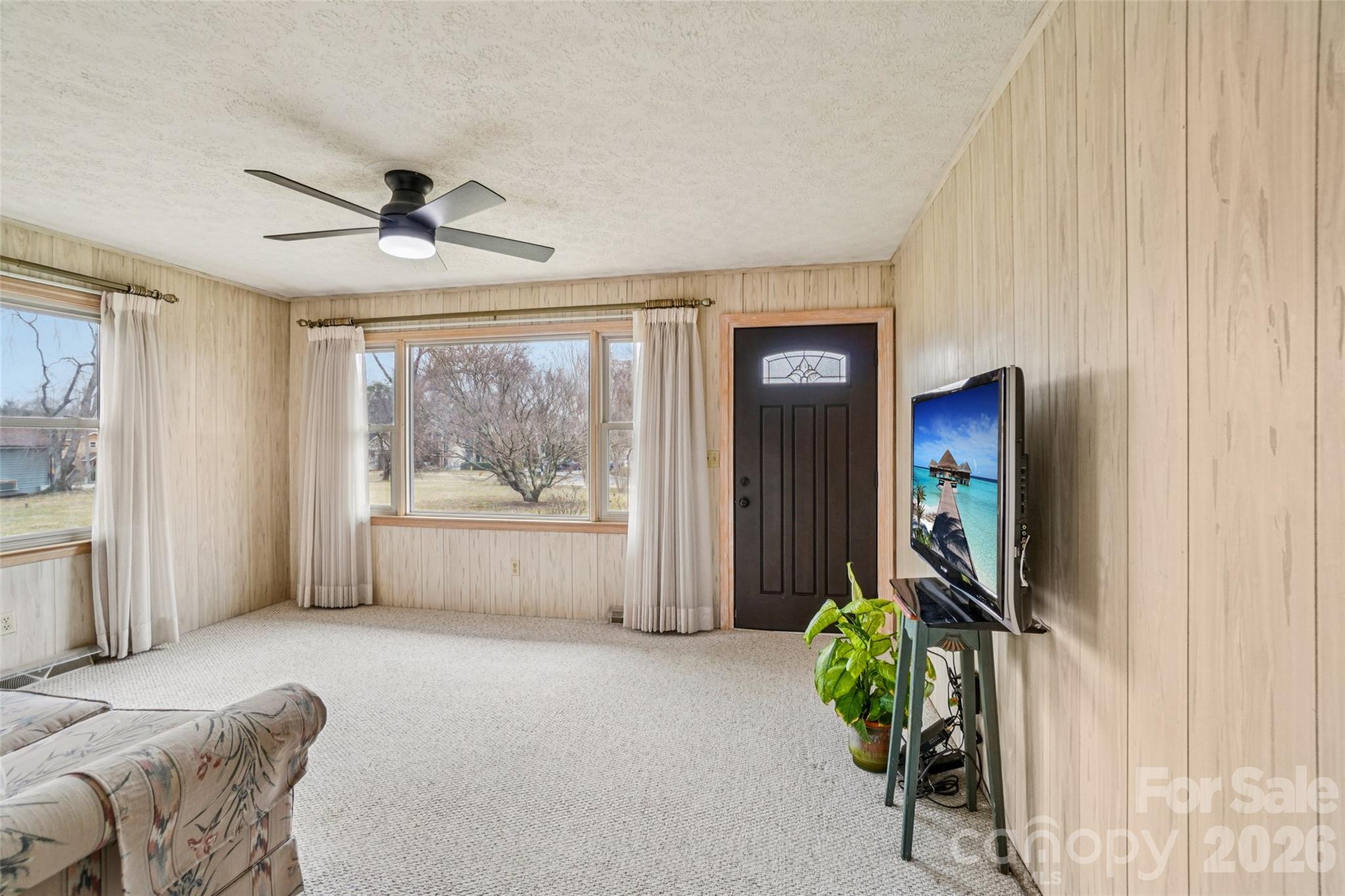 277 Powell Street Hendersonville NC 28792
