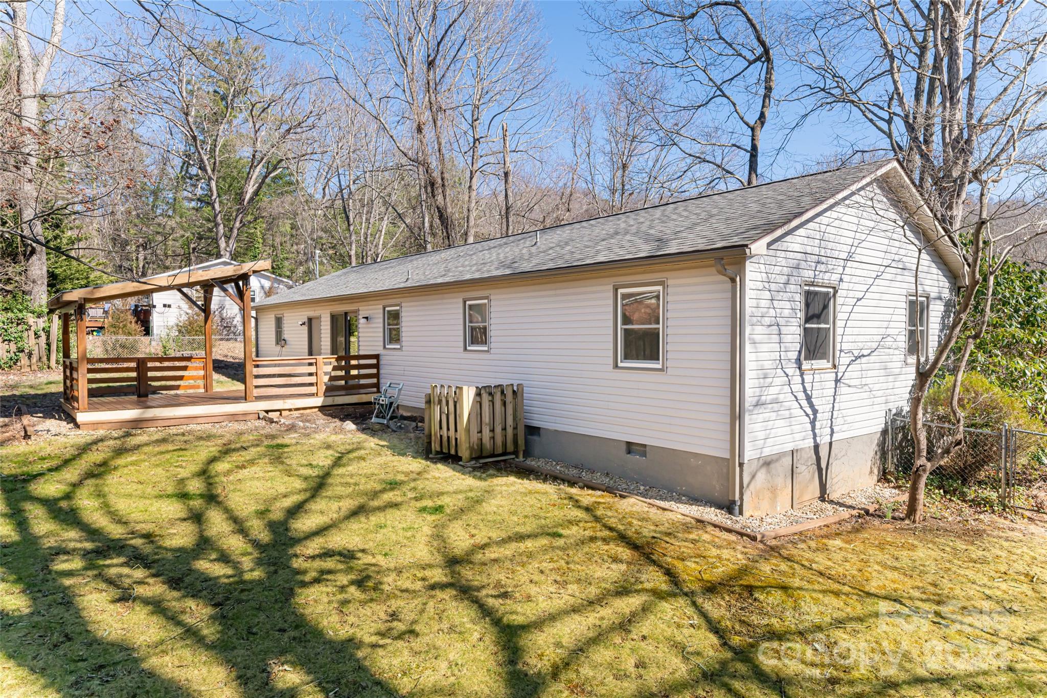 17 Old Turnpike Road Arden NC 28704