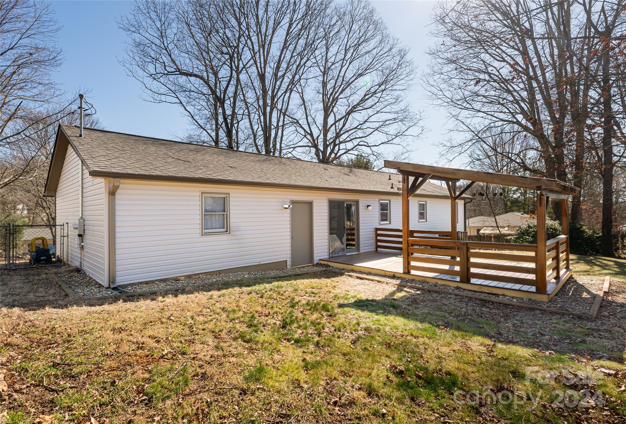 17 Old Turnpike Road Arden NC 28704