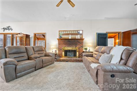 3910 6th Street NW Hickory NC 28601