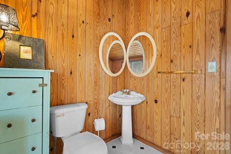 3910 6th Street NW Hickory NC 28601