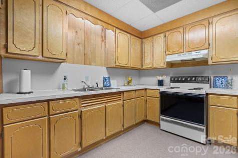 3910 6th Street NW Hickory NC 28601