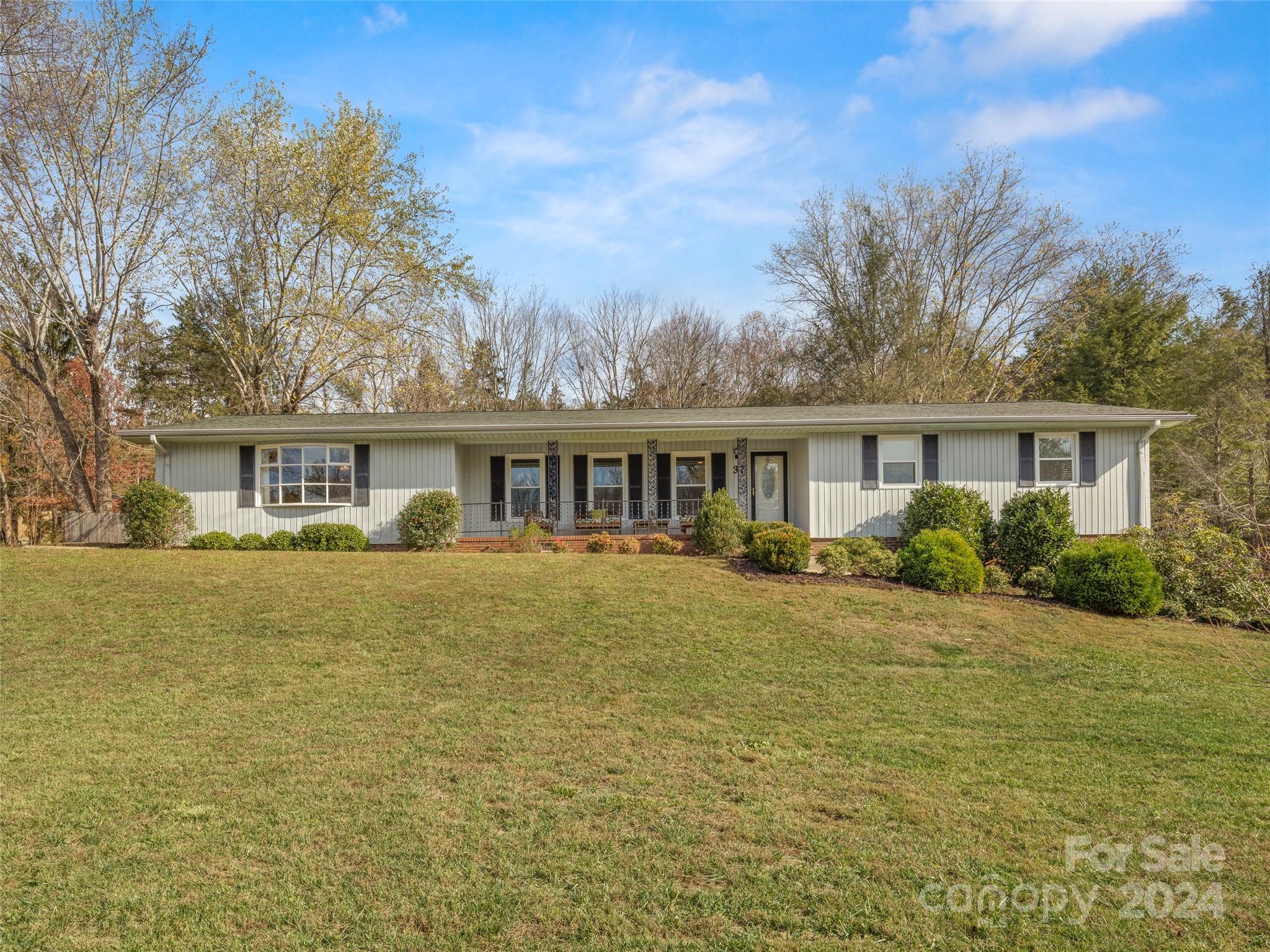 37 Braddock Way Asheville NC 28803