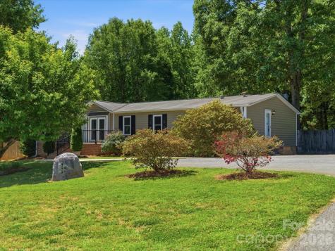 715 Dallas Spencer Mountain Road Dallas NC 28034