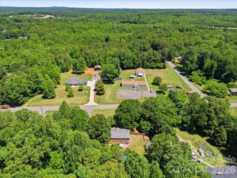 715 Dallas Spencer Mountain Road Dallas NC 28034