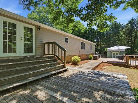 715 Dallas Spencer Mountain Road Dallas NC 28034