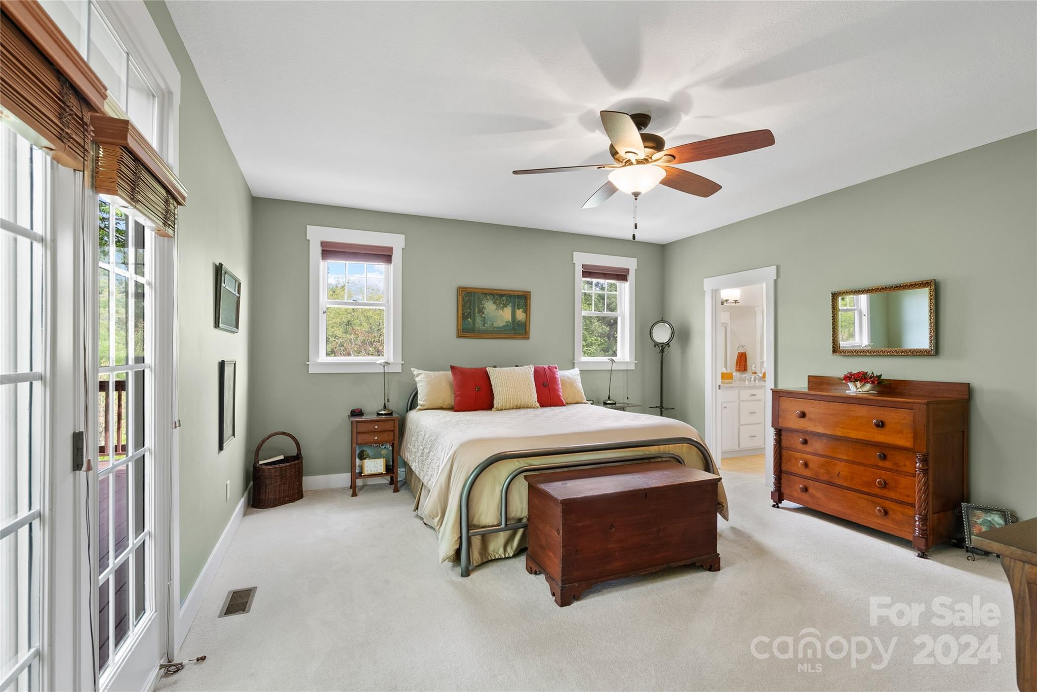 21 Craftsman Circle Asheville NC 28805