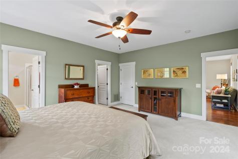 21 Craftsman Circle Asheville NC 28805
