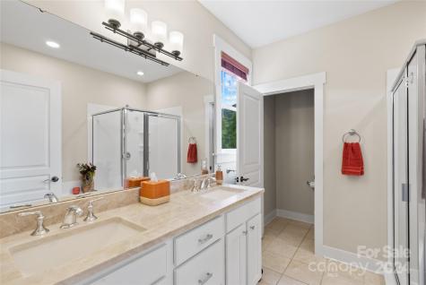 21 Craftsman Circle Asheville NC 28805