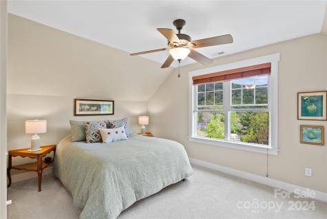 21 Craftsman Circle Asheville NC 28805