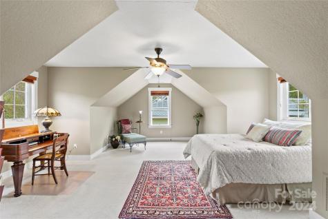 21 Craftsman Circle Asheville NC 28805