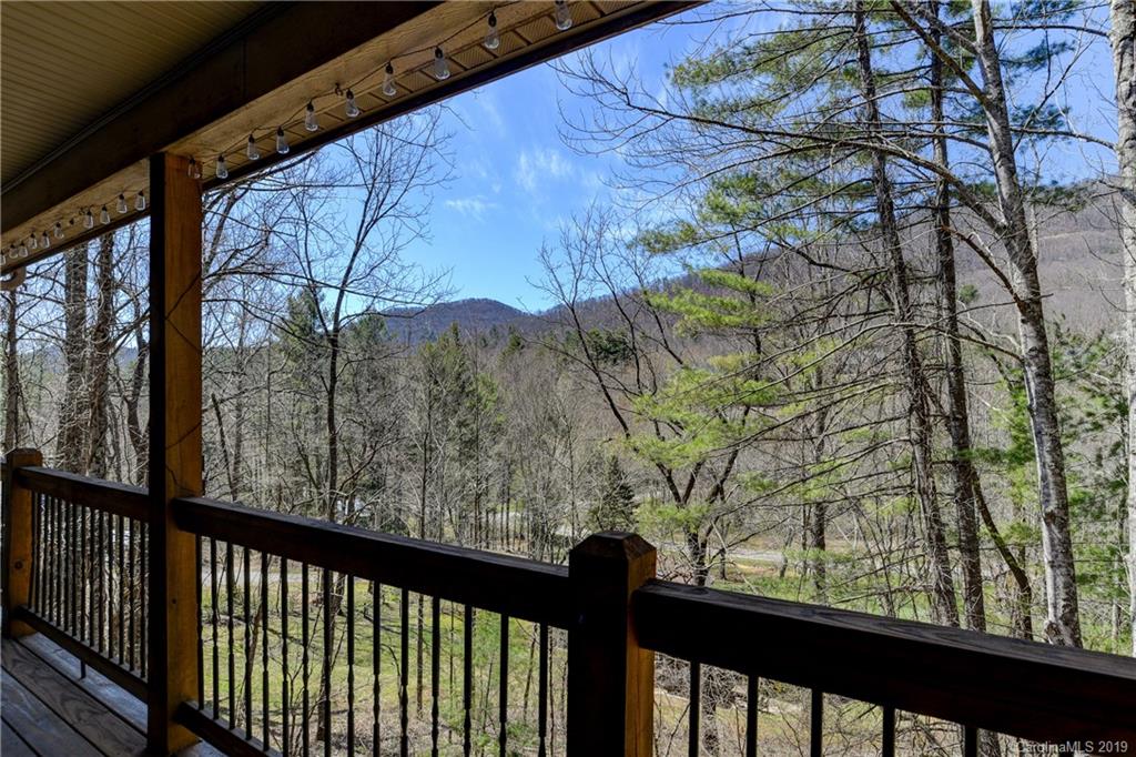 15 Happy Crow Lane Asheville NC 28805