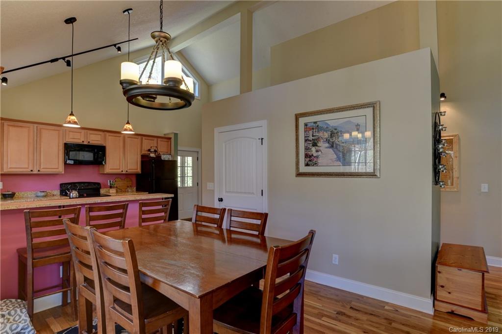 15 Happy Crow Lane Asheville NC 28805