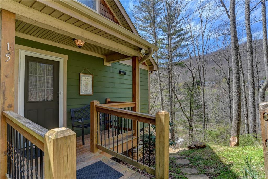 15 Happy Crow Lane Asheville NC 28805