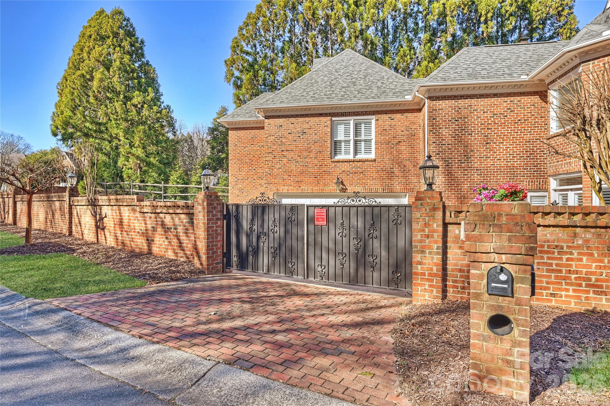 5242 Colony Road Charlotte NC 28226