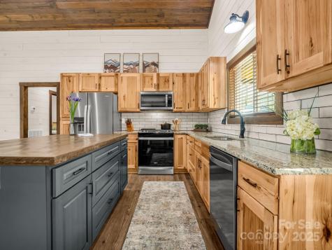 107 Twisted Birch Drive Hendersonville NC 28792